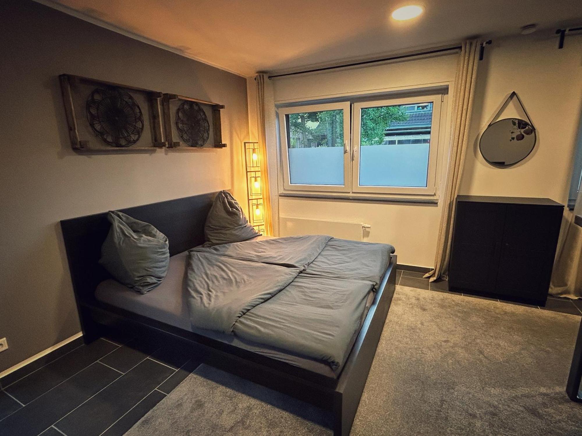 קרפלד Cosy Bungalow-Apartment In Ruhiger Toplage - Naehe Duesseldorf מראה חיצוני תמונה